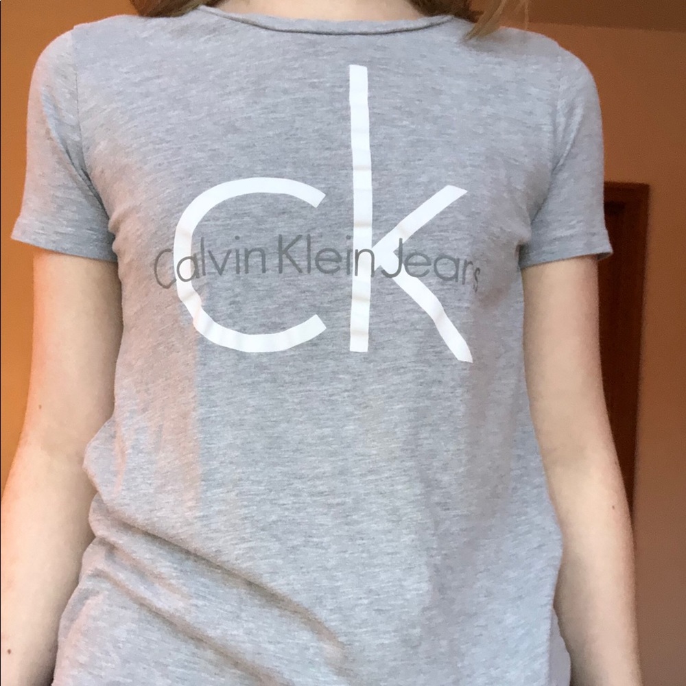 Grey Calvin Klein T shirt